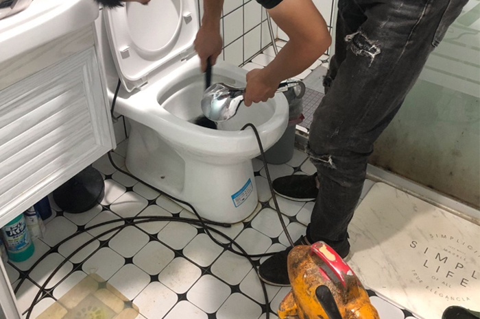 泰宁马桶堵塞自己疏通还是找师傅？专业上门服务让你省时更省心